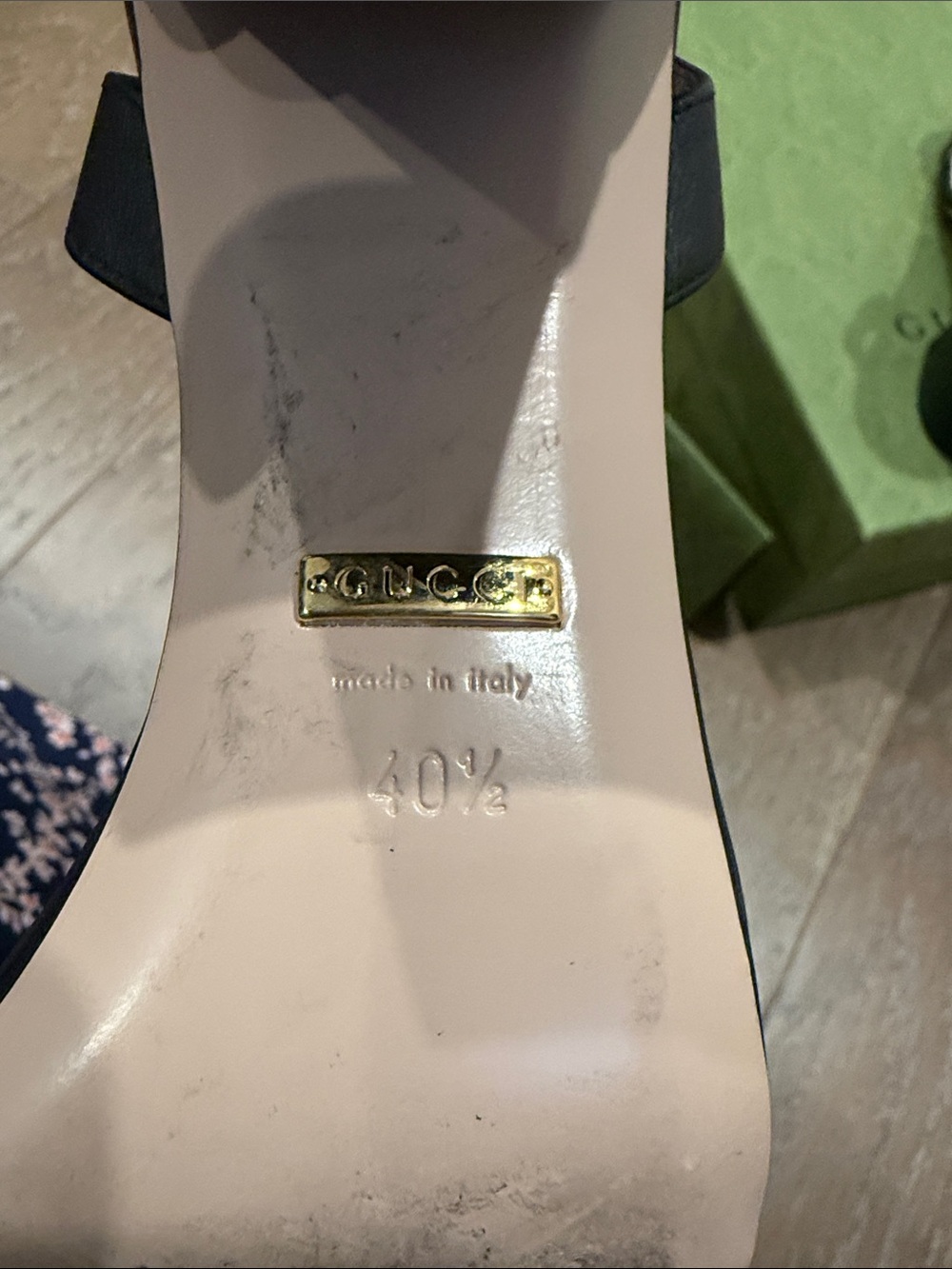 Gucci Black Leather Block Heel Sandals with Gold Double G Buckle - Picture 7 of 12